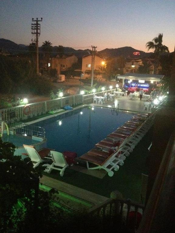 Ozturk Apart Hotel Marmaris Exteriör bild